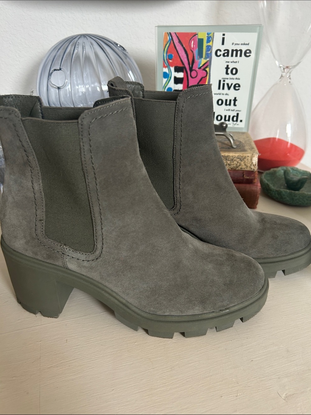 Splendid Olive Gray Suede Chunky Chelsea Ankle Boots.